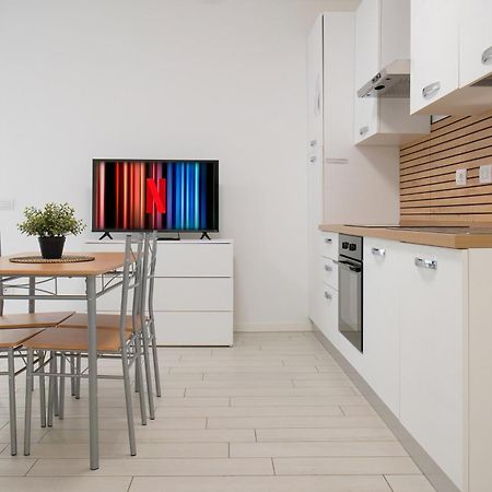 Casa Ideale Tim Appartmanti Moderni Vicina Al Centro Lecco Kültér fotó