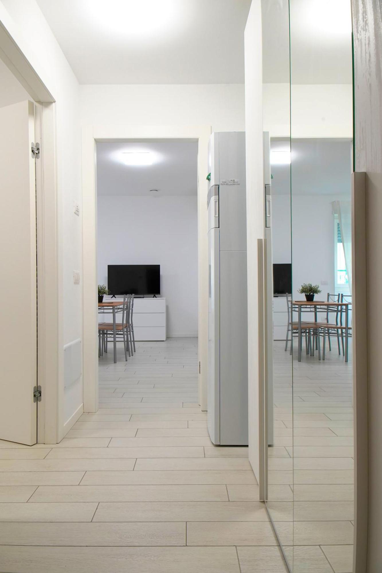 Casa Ideale Tim Appartmanti Moderni Vicina Al Centro Lecco Kültér fotó
